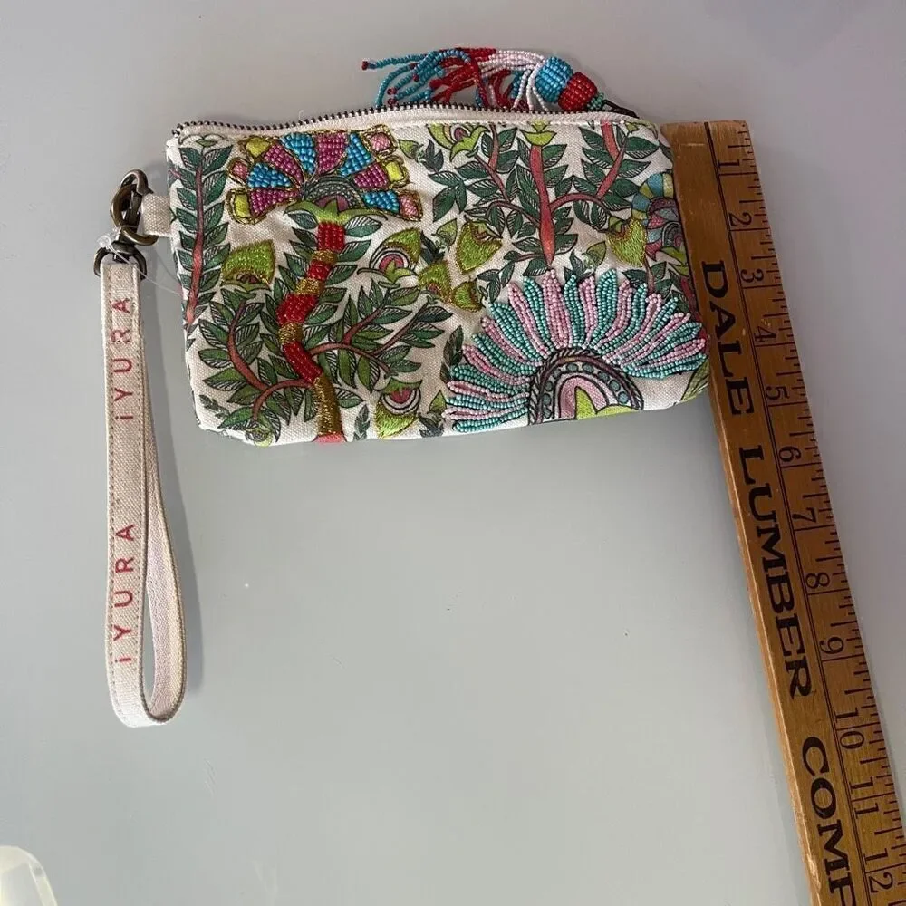 Iyura Beautiful Floral Beaded Paraania Zipper Pouch Clutch NWT